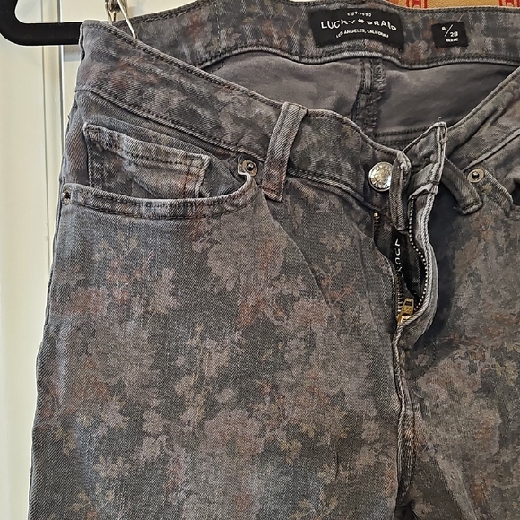 Lucky Brand Dark Gray Floral Women's Skinny Jeans - Picture 3 of 5